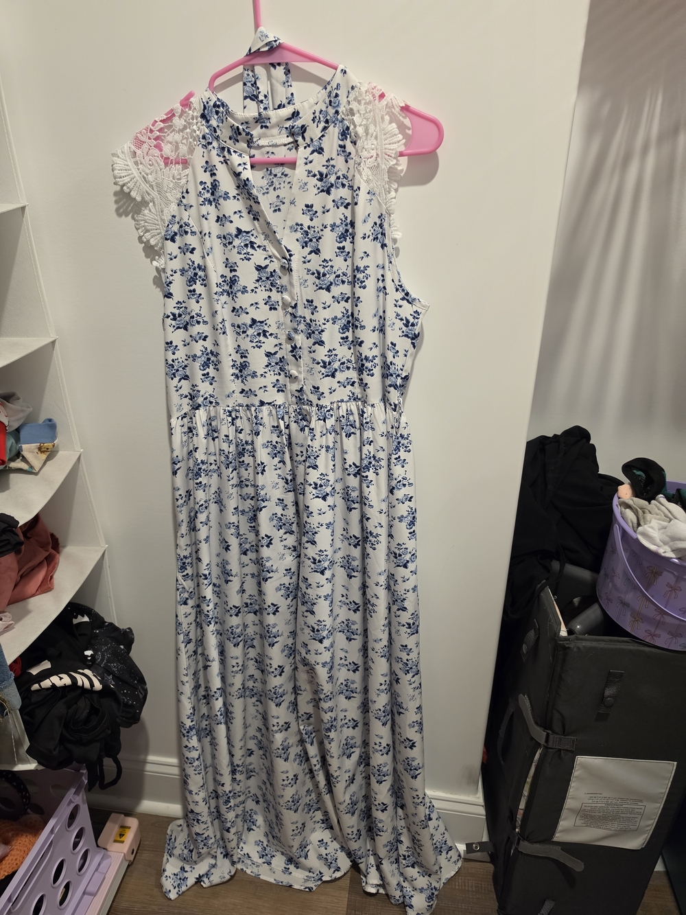 Sleeveless White & Blue Floral Maxi Dress - Brand Unknown